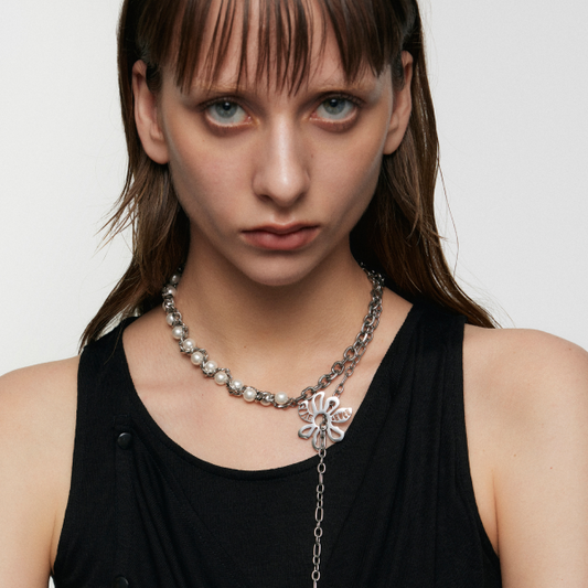 Anti-War Flower Pearl Necklace