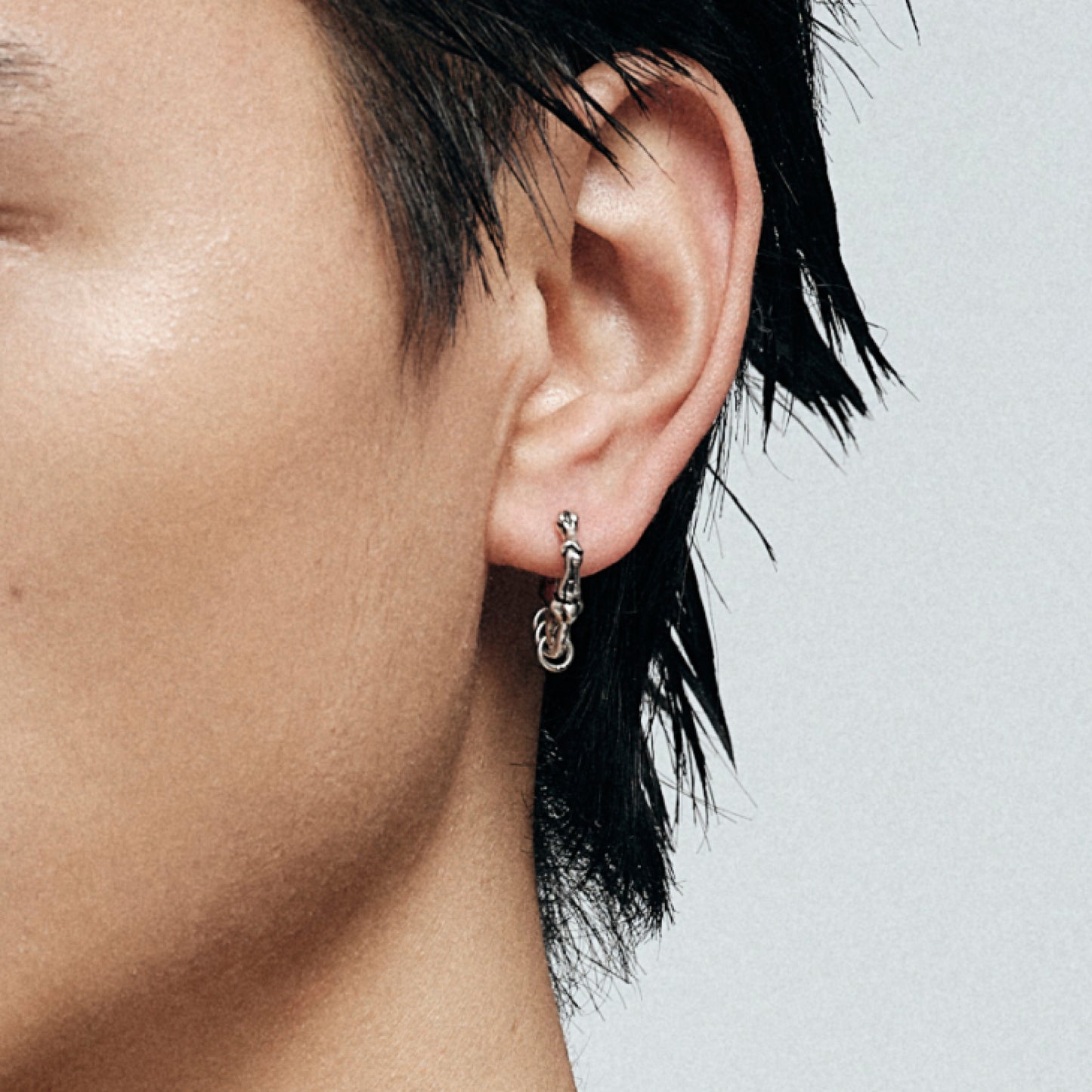 Night Cat Bone Joint Hoop Earring (Single)