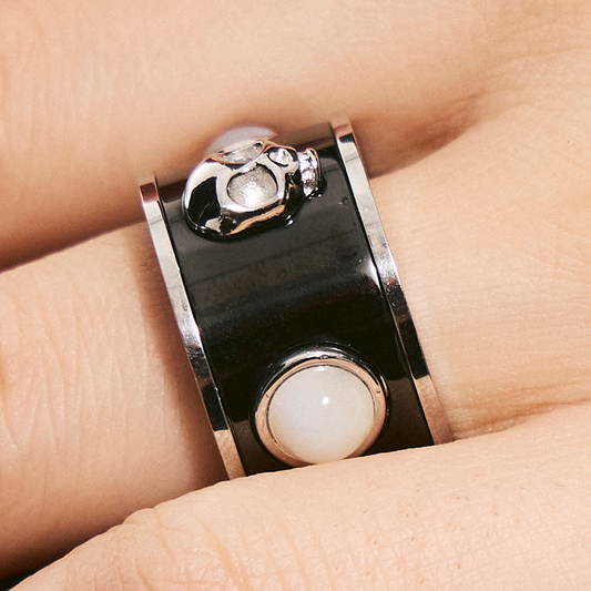 Siren’s Tear Spinner Ring