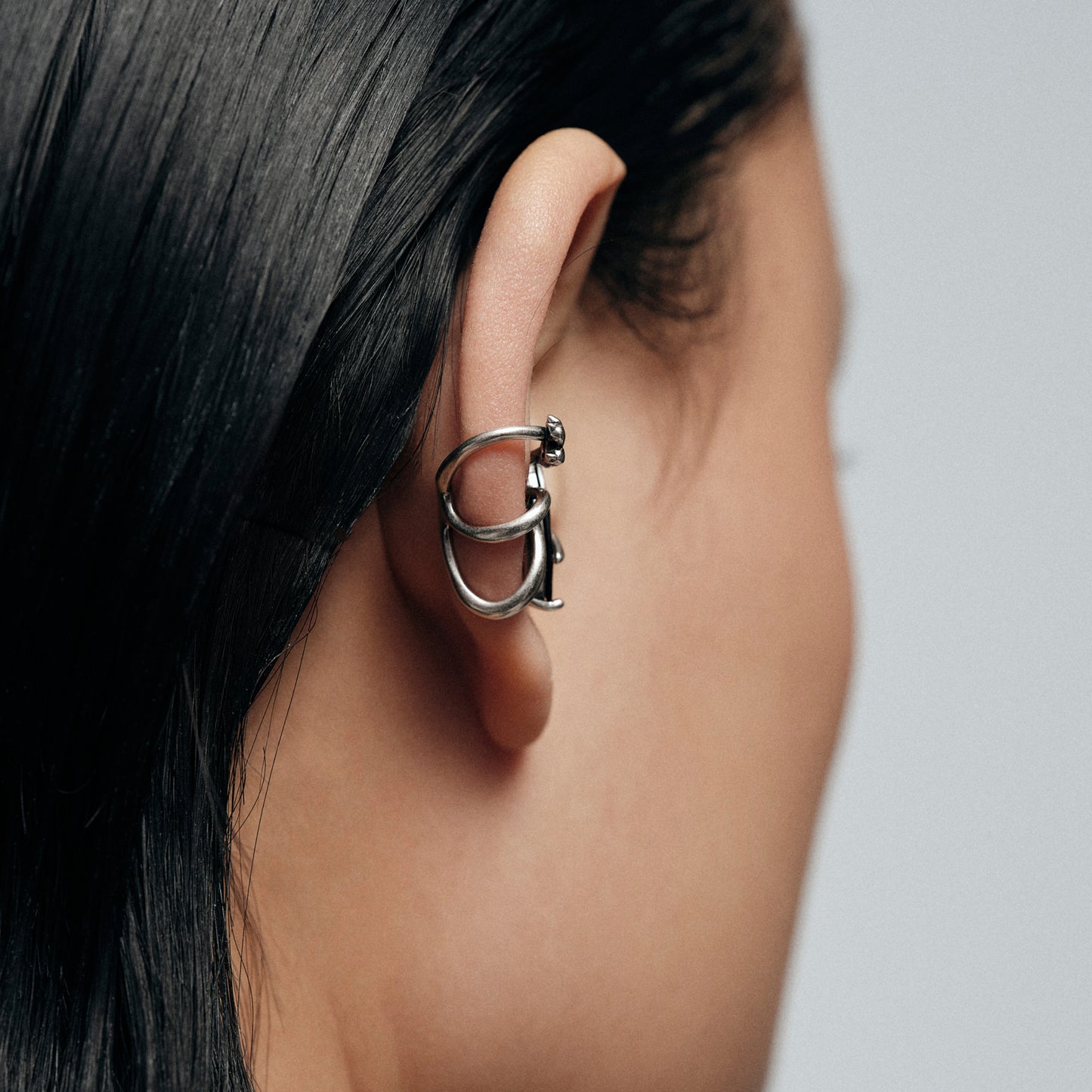 Night Cat Claw Ear Cuff