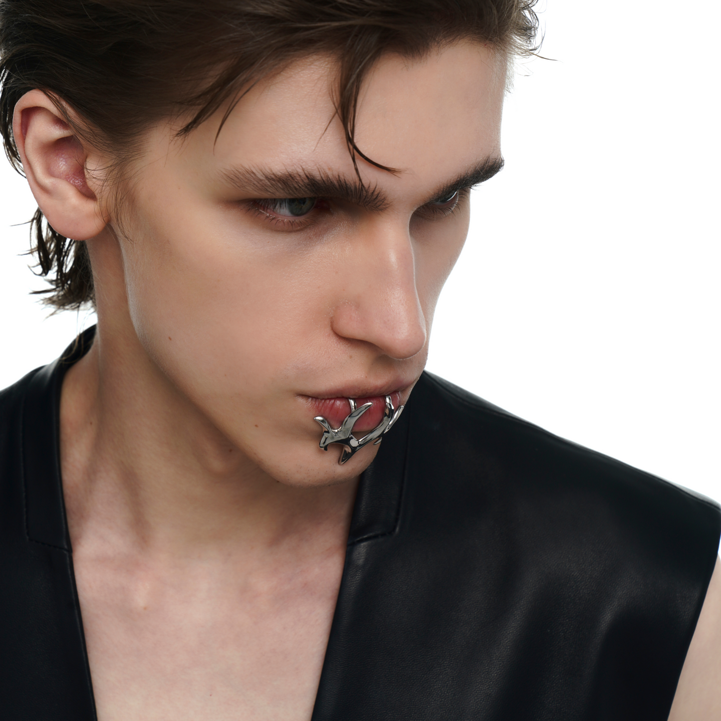 Streamlined Non-Piercing Lip Ring