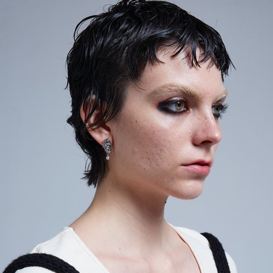 Rebellion Revolution 穿孔耳饰耳钉