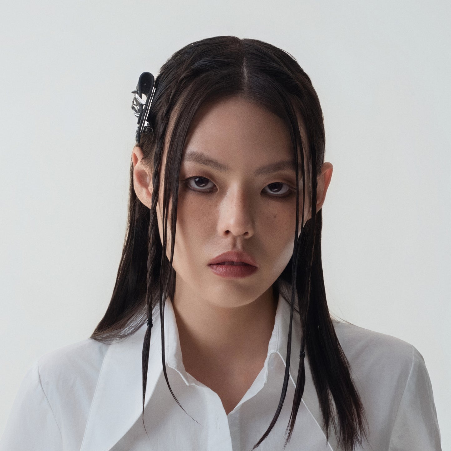 Crossflower Leather Tie Hair Clip