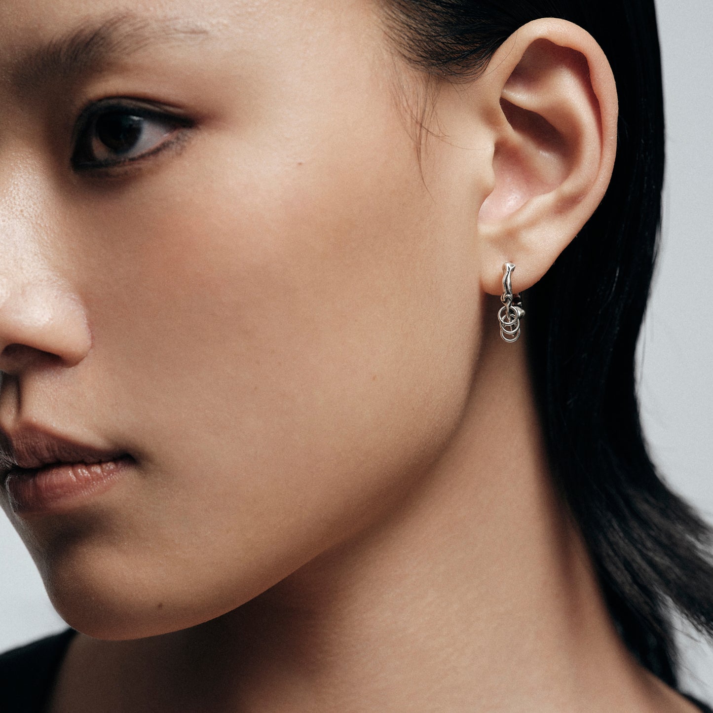 Night Cat Bone Joint Hoop Earring (Single)