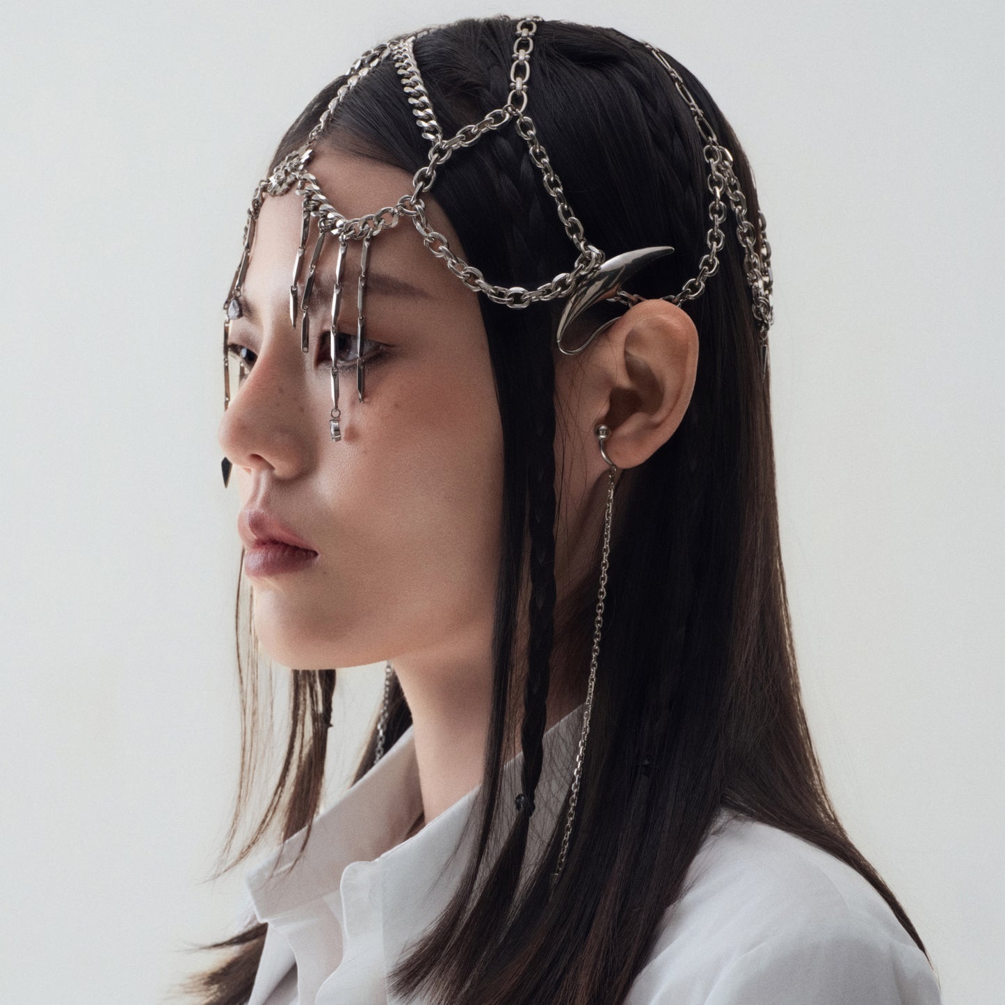 Cornflower Emblem Chain Hair Accessory