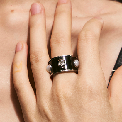 Siren’s Tear Spinner Ring