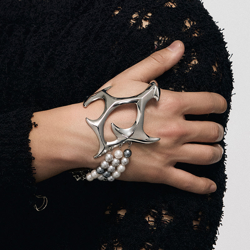 Punk Eye Metal Palm Bracelet