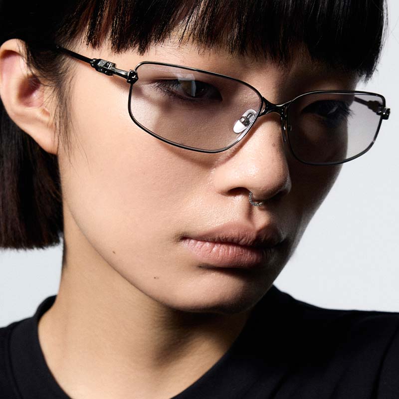 Full-Frame Metal Sunglasses