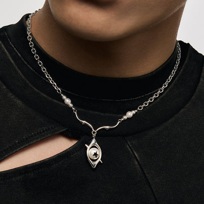 Gradient Eye Pearl Necklace