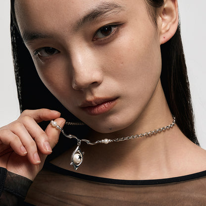 Gradient Eye Pearl Necklace