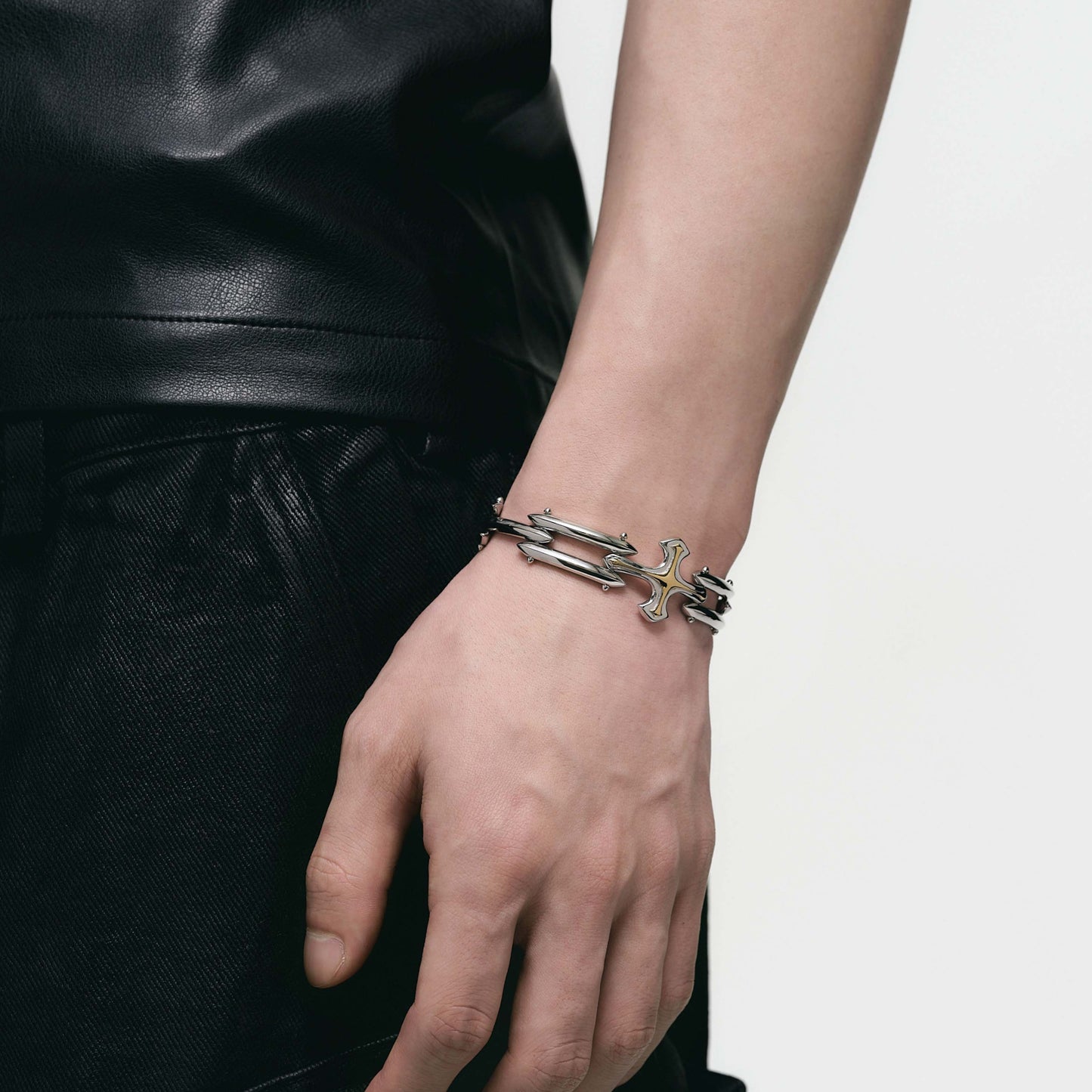 Starburst Key Double Rail Bracelet