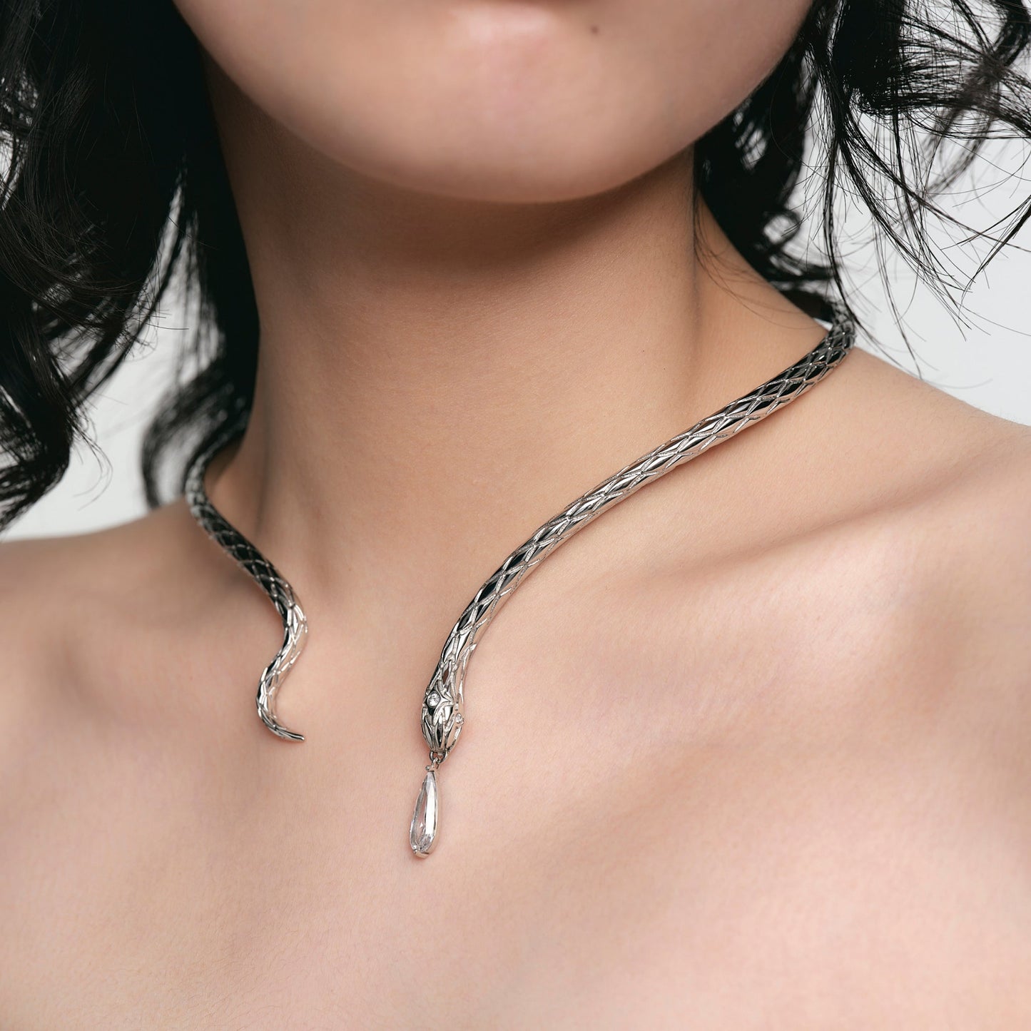 Triple Serpent Pendant Collar