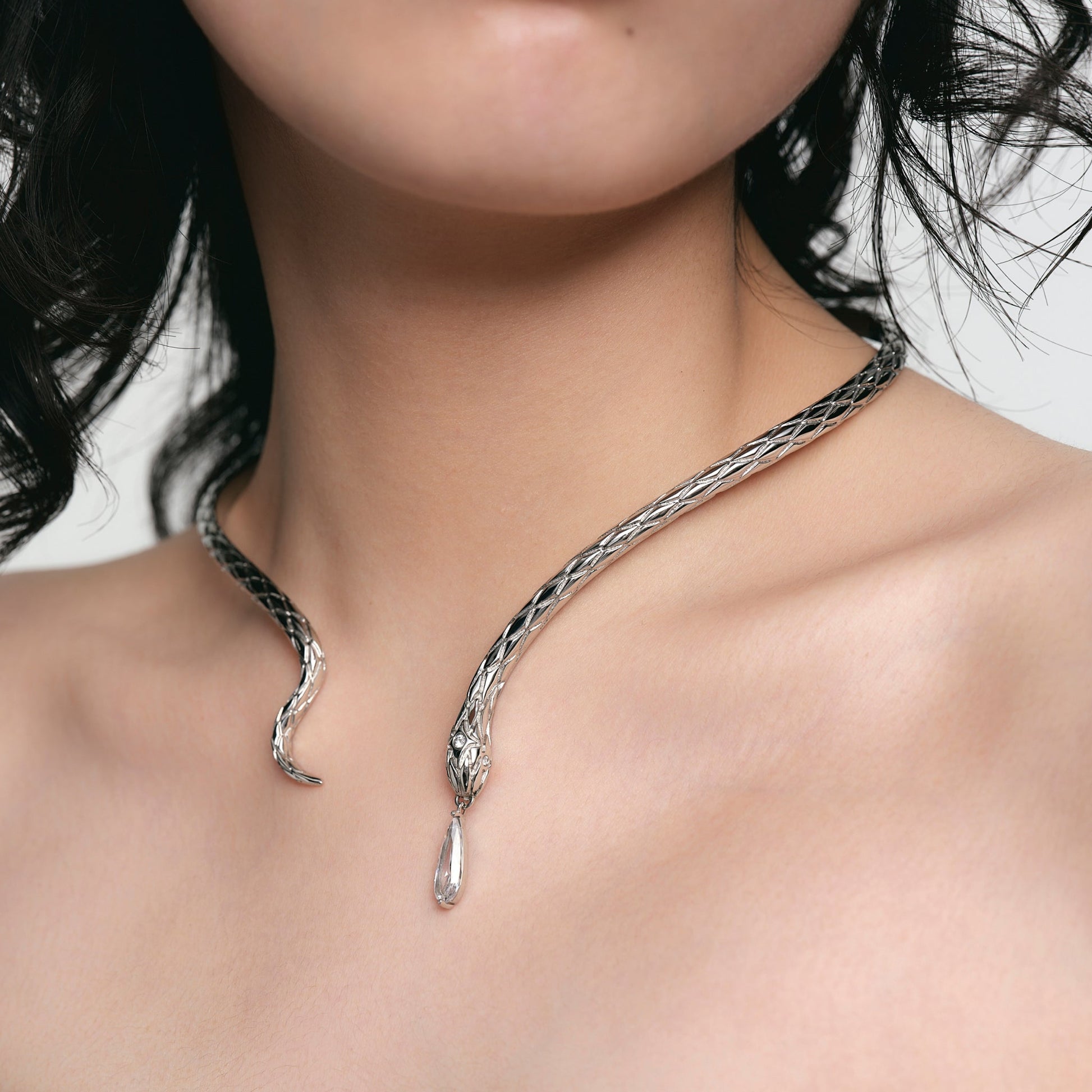 Triple Serpent Pendant Collar