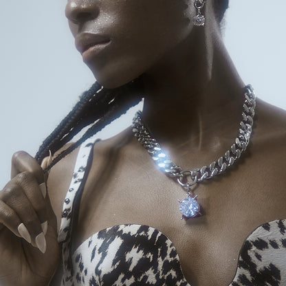 POSE Silver Crystal Chain Necklace