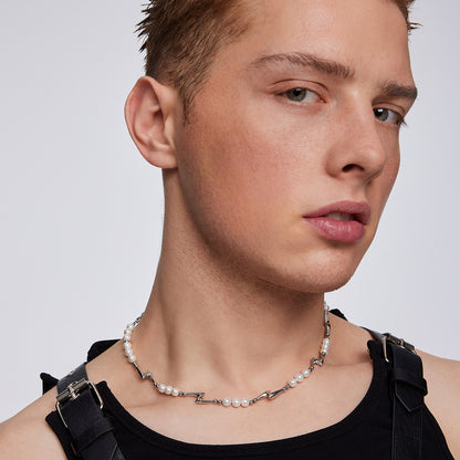 Y2B SERIES Lightning Pearl Panel Necklace