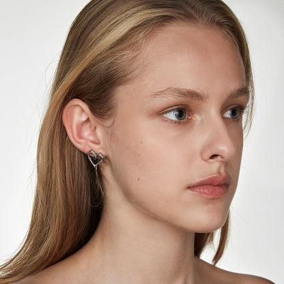 Lover Series Black Zirconia Heart Earrings