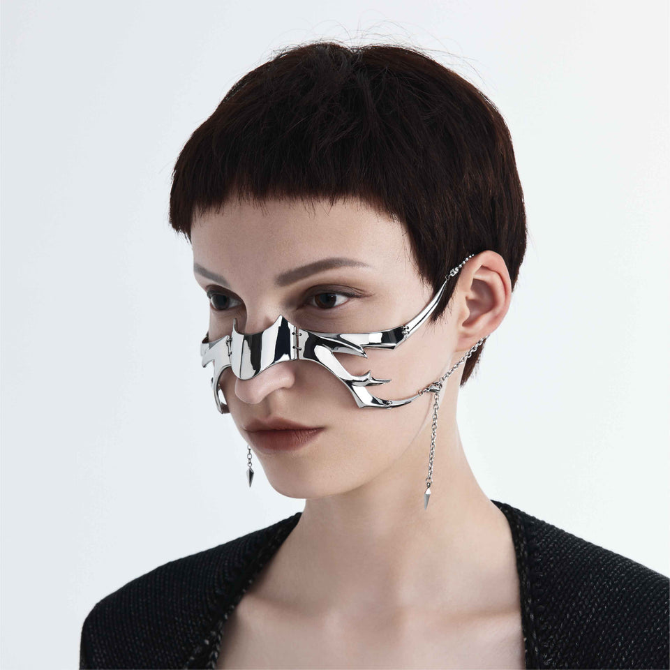 Intrusion Alien Face Jewelry/Earring Set
